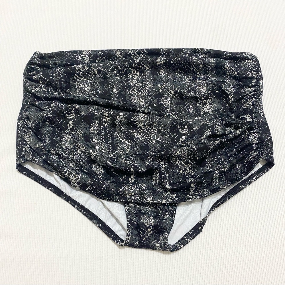 Miraclesuit Surplice Tankini & Norma Jean Bottom Set Snakeskin Print 38DD / 14 - Picture 4 of 10